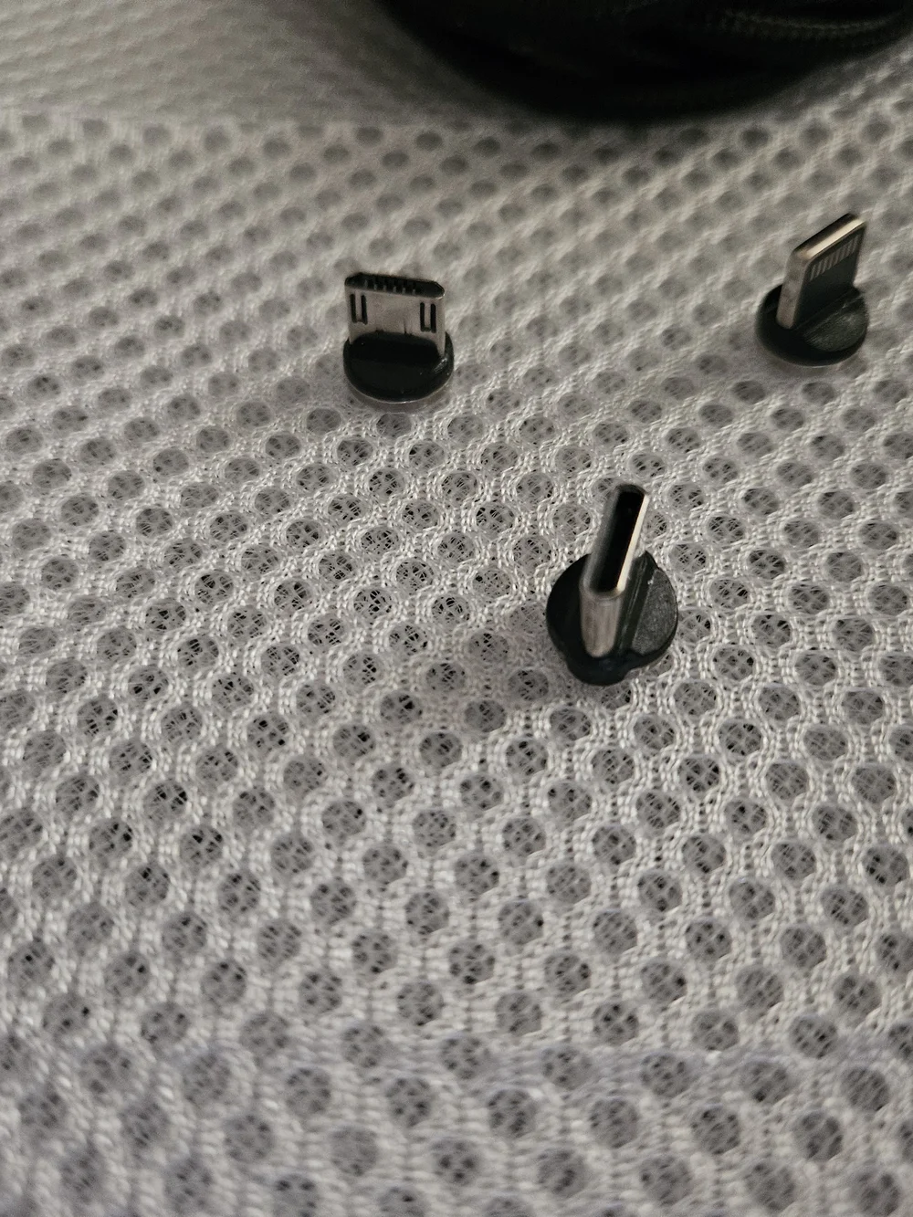 360 Universal Magnetic Charge Cable - Black (Brand New - Never Used)